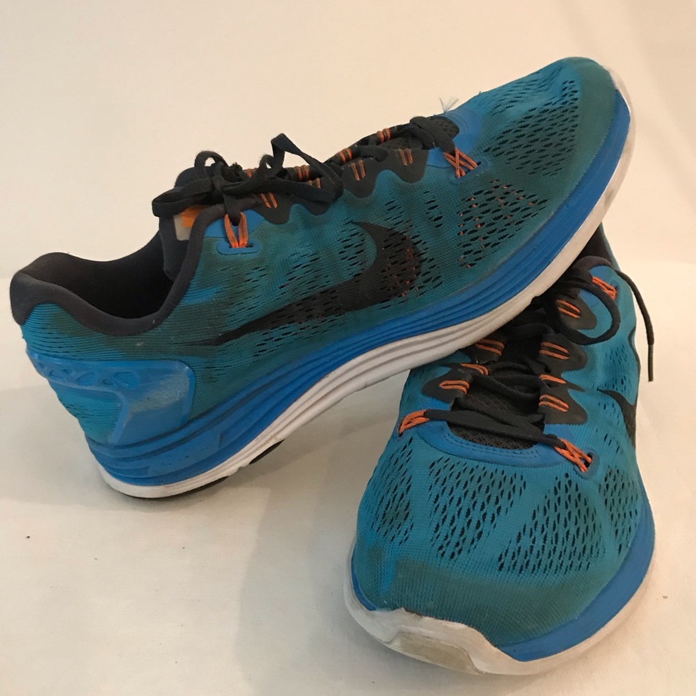 SOLDNike trainers. Sz 10.5. Lots of life. - Picture 6 of 8